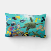 Molokiniの入江のハワイの熱帯魚のウミガメ ランバークッション (裏面)