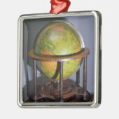 Molyneuxの地球 メタルオーナメント (左)