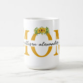 MOMおパーソナライズされた子様の名前が付いたひまわり コーヒーマグカップ (中央)