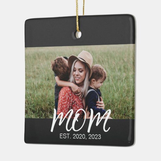 Momが確立した白黒スクリプトの写真 セラミックオーナメント (左)