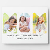 MOMフォトコラージュ3文字切り出し パーソナライズされた フォトプラーク (正面)