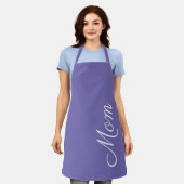 MOM台本紫白キッチン エプロン (着用した状態)