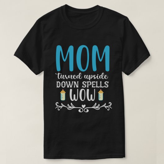 Mom 裏返し スペル ワオ tシャツ (デザイン正面)
