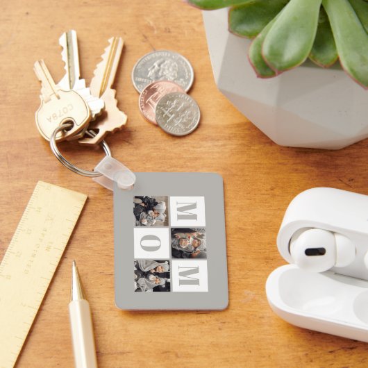 Mom 3 Photo Collage Gray キーホルダー (デスク)