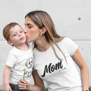 Mom Est. ブラックスクリプト ハート カスタムデザイン Tシャツ