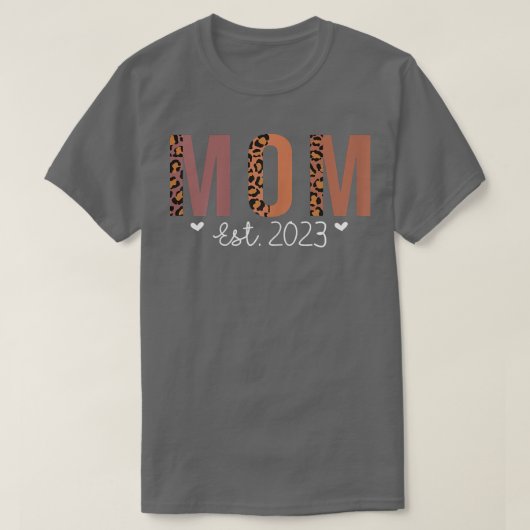Mom Est 2023シャツ Tシャツ (デザイン正面)