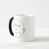Mom Est. 2025 mug-New Mom Gift -Mother Gift  モーフィングマグカップ (正面左)