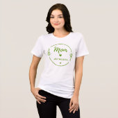 Mom Est . 2025 Tシャツ - 新米ママへのギフト - ママのシャツ (正面全面)