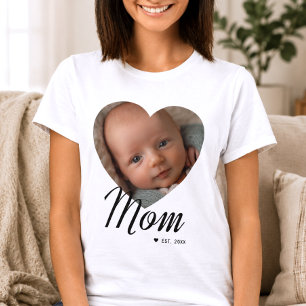 Mom Established スクリプトハート写真 ホワイト Tシャツ