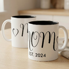 Mom Established(ママになった年)ビッグスクリプトハート ツートーンマグカップ