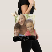 Mom Established 写真 トートバッグ (クローズアップ)