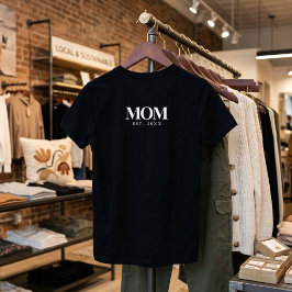 Mom Established 新しいママへのギフト 白いタイポグラフィ Tシャツ