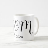 Mom Established Big Script New Mom Gift  コーヒーマグカップ (正面右)
