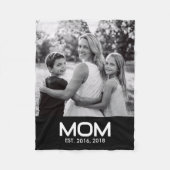 Mom Established Black Modern Bold Photo フリースブランケット (正面)