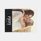 Mom Established Black Modern Script Photo フリースブランケット (正面(横))