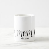Mom Established Black Script New Mom Gift コーヒーマグカップ (中央)