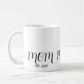 Mom Established Black Script New Mom Gift コーヒーマグカップ (左)