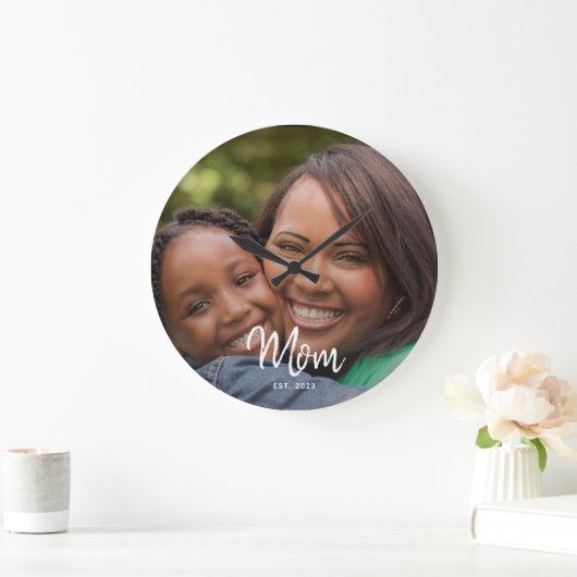Mom Established Black White Script Photo ラージ壁時計 (ホーム)