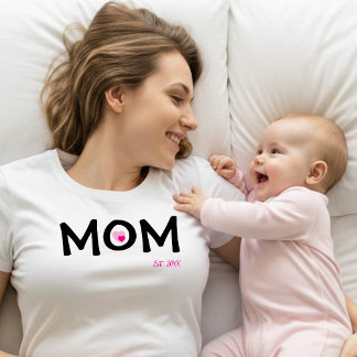 Mom Established Double Nested Pink Heart T-Shirt Tシャツ