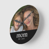Mom Established Modern White Minimal Photo ラウンド壁時計 (傾斜)