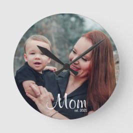 Mom Established Modern White Script Photo ラウンド壁時計