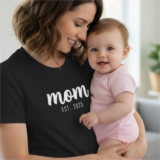 Mom Established New Mom Gift Tシャツ