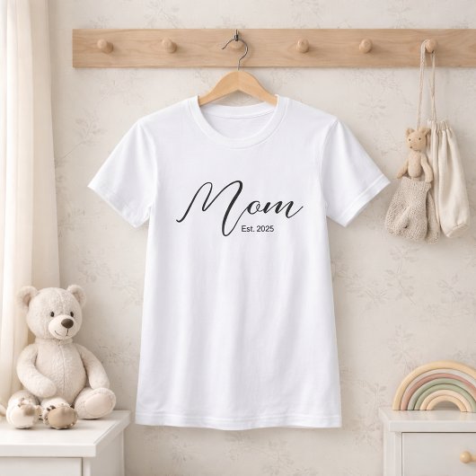 Mom Established New Mom Gift T-Shirt Tシャツ