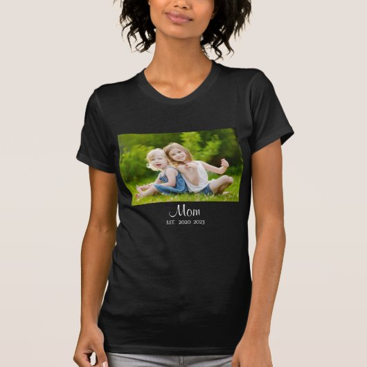 Mom Established Script 写真 マザーズデー Tシャツ (正面)