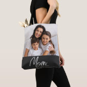 Mom Established Script Black Photo Tote Bag トートバッグ (クローズアップ)