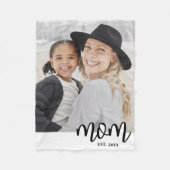 Mom Established Script Photo Gift フリースブランケット (正面)