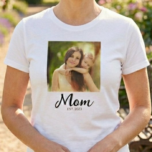 Mom Established Script Photo  Tシャツ
