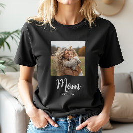 Mom Established Script Text Photo Tシャツ