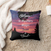 Mom is Mystery, Magic, Sass & Soul Throw Pillow クッション (ブランケット)