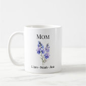 Mom July Birth Flower with Kids Names コーヒーマグカップ (左)