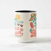 Mom Life in full bloom Cute Mama gift マグカップ (中央)