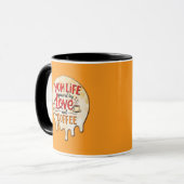 Mom Life Powered by Love and Coffee – Fun Design マグカップ (正面左)