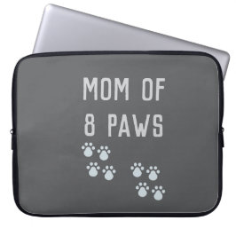 Mom of 8 paws ラップトップスリーブ