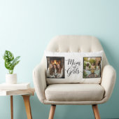 Mom of Girls Modern Elegant Script Double Photo ランバークッション (椅子)