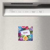 MOM or Custom Name Surrounded by Flowers マグネット (インサイチュ (食洗機))