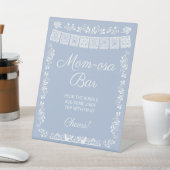 Mom-osa Bar Dusty Blue Baby Shower 台座サイン (インサイチュ)