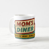 Mom’s Diner Retro Sign – 1950s Halftone Humor コーヒーマグカップ (正面左)