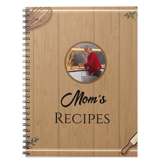 Mom’s Rustic Kitchen Recipe Layout Editable ノートブック (正面)