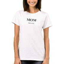 MOM Script est. 20XX 黒太字テキスト 白