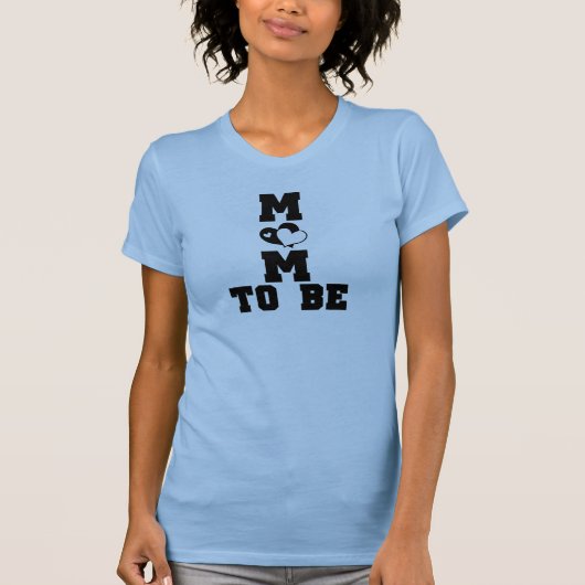 MOM to Be – ブラック文字 Tシャツ (正面)