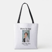 Mom to bee フォト追加 名前 ベビーシャワー 日付 トートバッグ (裏面)
