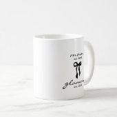 Mom to Glamma Est Mug with Bow コーヒーマグカップ (正面右)