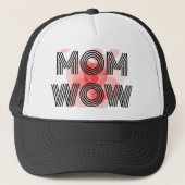MOM WOW BLACK on red | キャップ (正面)