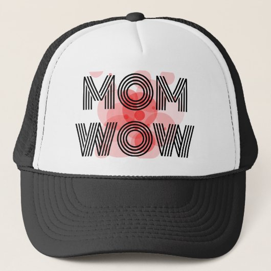 MOM WOW BLACK on red | キャップ (正面)