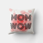 MOM WOW BLACK on red | クッション (裏面)