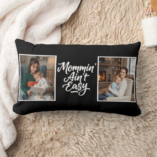 Mommin Ain't Easy Brush Script Two 2 Photo Black ランバークッション (ブランケット)